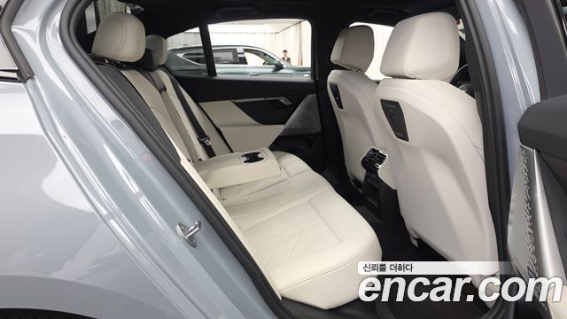 BMW 5 Series (G60) 520i M Sport 2024 — фото 16
