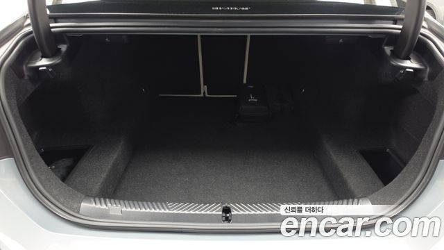 BMW 5 Series (G60) 520i M Sport 2024 — фото 24