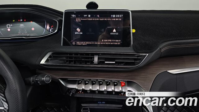 Peugeot 5008 (II) 1.2 Pure Tech GT 2024 — фото 10