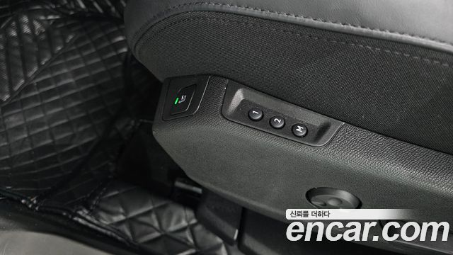 Peugeot 5008 (II) 1.2 Pure Tech GT 2024 — фото 17