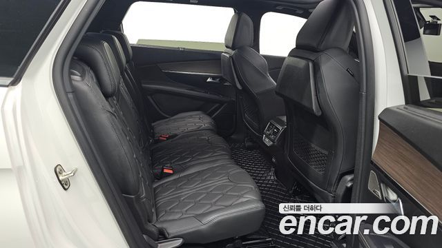 Peugeot 5008 (II) 1.2 Pure Tech GT 2024 — фото 37