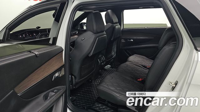 Peugeot 5008 (II) 1.2 Pure Tech GT 2024 — фото 38