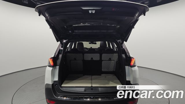 Peugeot 5008 (II) 1.2 Pure Tech GT 2024 — фото 40