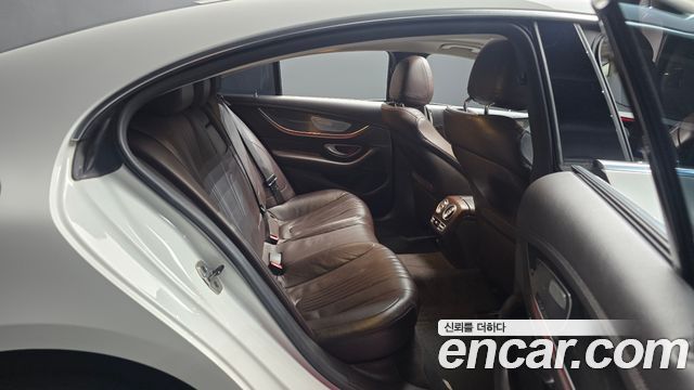 Mercedes-Benz CLS-Class (C257) CLS400d 4MATIC AMG Line 2019 — фото 11