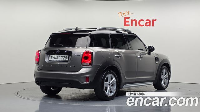 MINI Cooper Countryman Standard 2nd 2019 — фото 2
