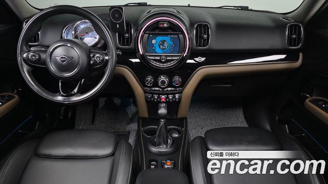 MINI Cooper Countryman Standard 2nd 2019 — фото 7