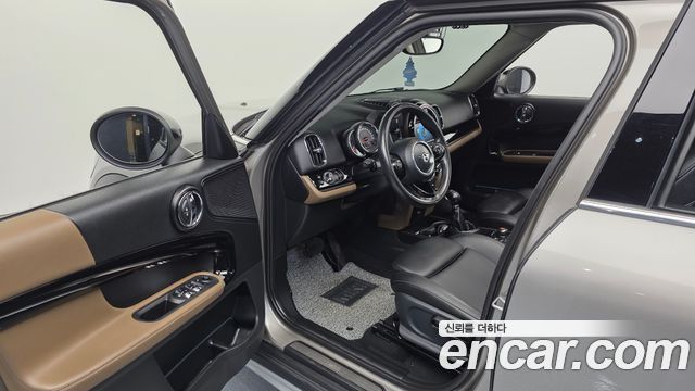 MINI Cooper Countryman Standard 2nd 2019 — фото 10
