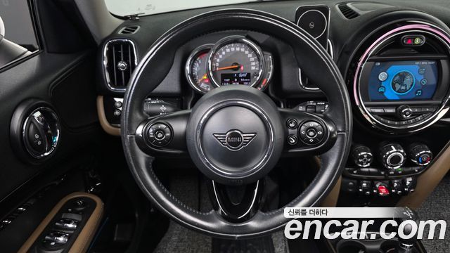MINI Cooper Countryman Standard 2nd 2019 — фото 13