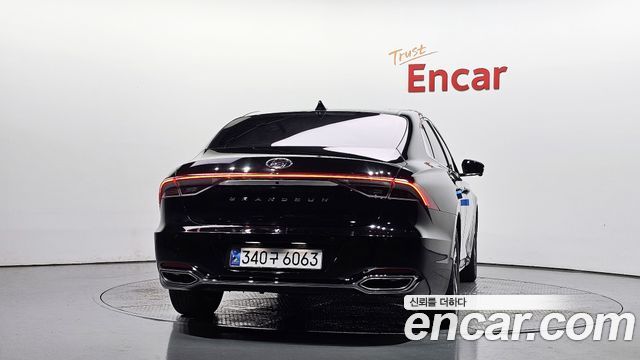 Hyundai Grandeur Hybrid (IG) Le Blanc 2023 — фото 4