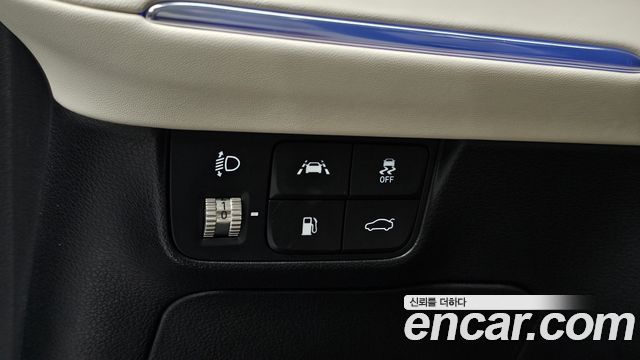 Hyundai Grandeur Hybrid (IG) Le Blanc 2023 — фото 28