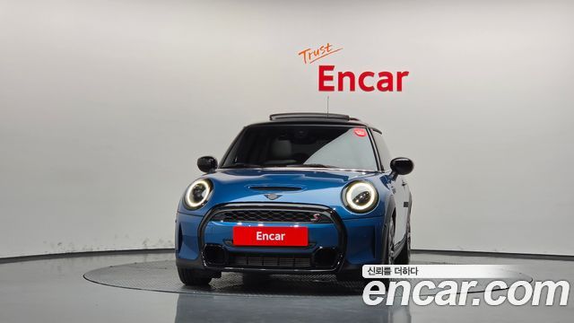 MINI Cooper S Classic Third Generation 2023 — фото 3