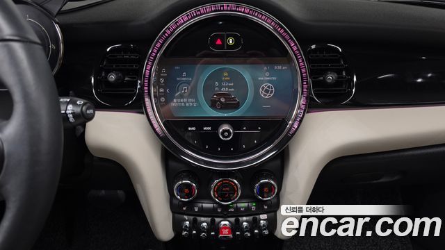 MINI Cooper S Classic Third Generation 2023 — фото 13