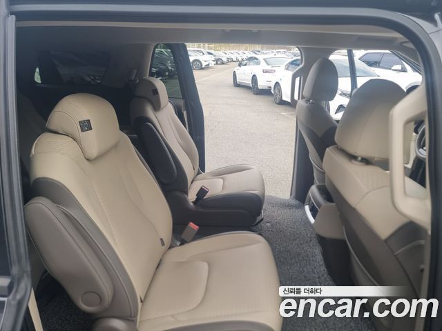 Kia Carnival (IV) Diesel 9-Seater Prestige 2023 — фото 10