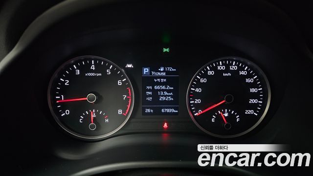 Kia Stonic 1.0 Turbo Prestige 2019 — фото 8