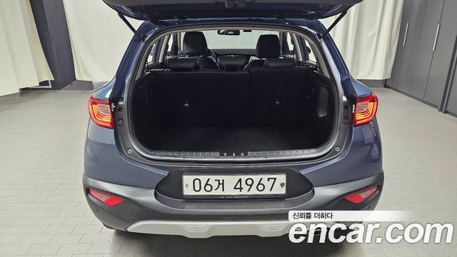 Kia Stonic 1.0 Turbo Prestige 2019 — фото 17