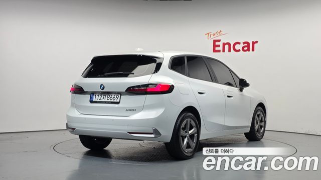 BMW 2 Series Active Tourer (U06) 220i Advantage 2023 — фото 2