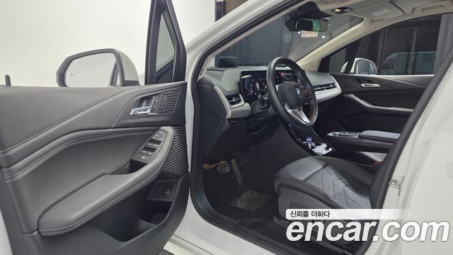 BMW 2 Series Active Tourer (U06) 220i Advantage 2023 — фото 10