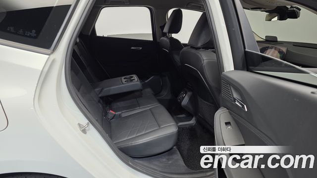 BMW 2 Series Active Tourer (U06) 220i Advantage 2023 — фото 12