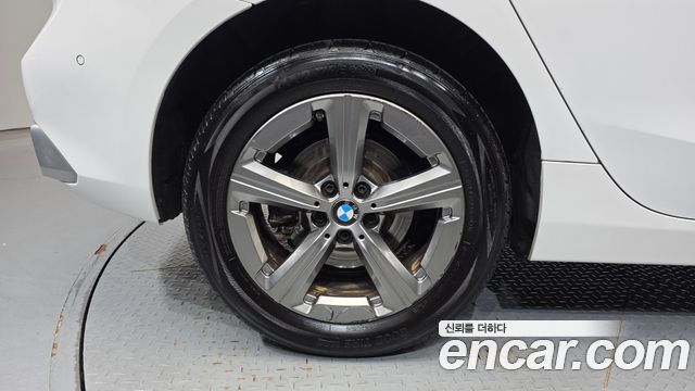 BMW 2 Series Active Tourer (U06) 220i Advantage 2023 — фото 21