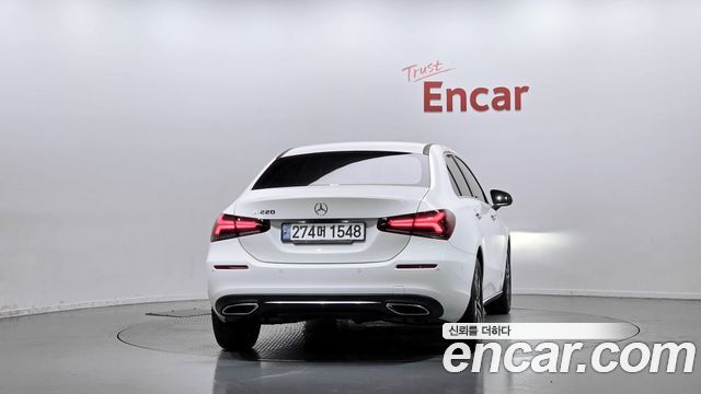 Mercedes-Benz A-Class (W177) A220 Sedan 2022 — фото 4