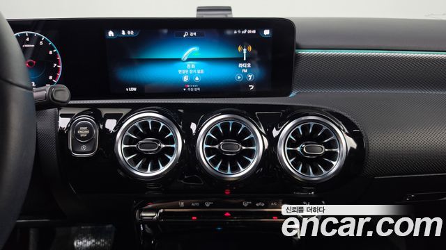 Mercedes-Benz A-Class (W177) A220 Sedan 2022 — фото 16