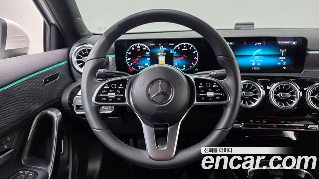Mercedes-Benz A-Class (W177) A220 Sedan 2022 — фото 17