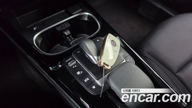 Mercedes-Benz A-Class (W177) A220 Sedan 2022 — фото 20