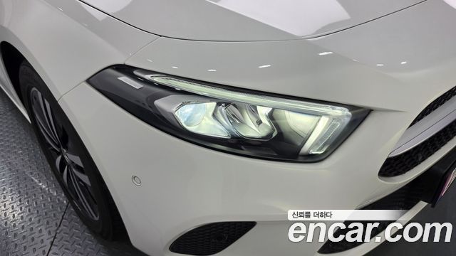 Mercedes-Benz A-Class (W177) A220 Sedan 2022 — фото 28