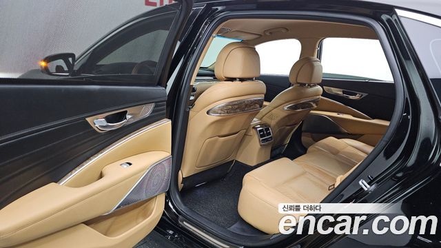 Kia K9 3.8 GDI AWD Platinum 2021 — фото 26