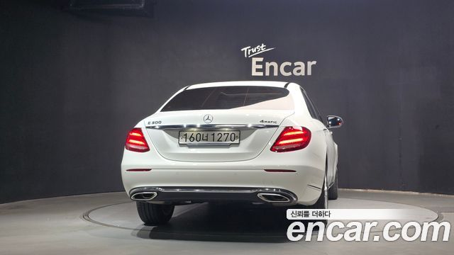 Mercedes-Benz E-Class (W213) E300 4MATIC Exclusive 2020 — фото 4