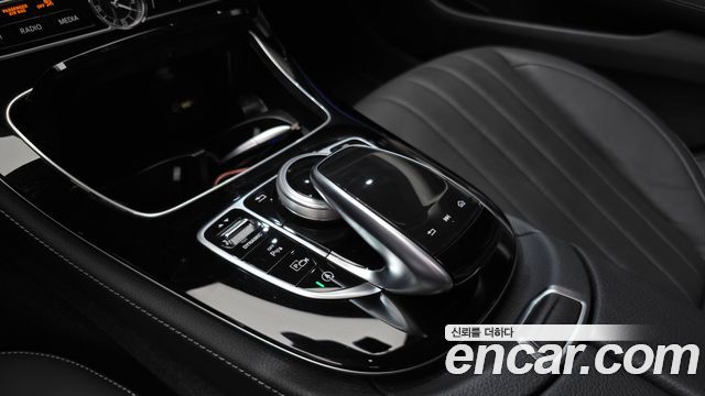 Mercedes-Benz E-Class (W213) E300 4MATIC Exclusive 2020 — фото 19