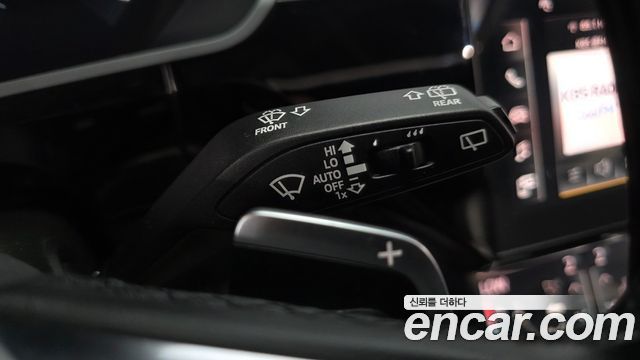 Audi e-tron 55 Quattro 2022 — фото 35