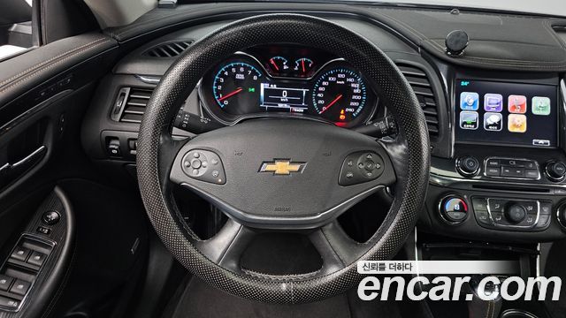 Chevrolet Impala 3.6 Premier 2018 — фото 13