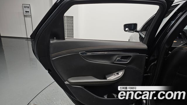 Chevrolet Impala 3.6 Premier 2018 — фото 25