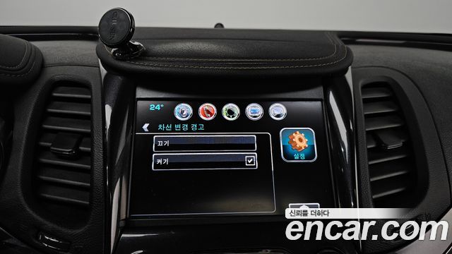 Chevrolet Impala 3.6 Premier 2018 — фото 31
