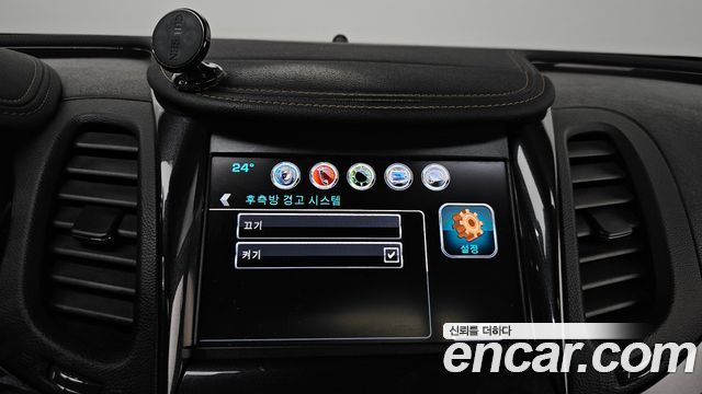 Chevrolet Impala 3.6 Premier 2018 — фото 32