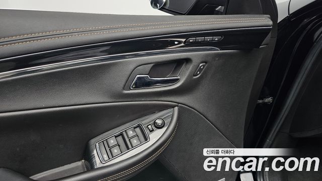 Chevrolet Impala 3.6 Premier 2018 — фото 41