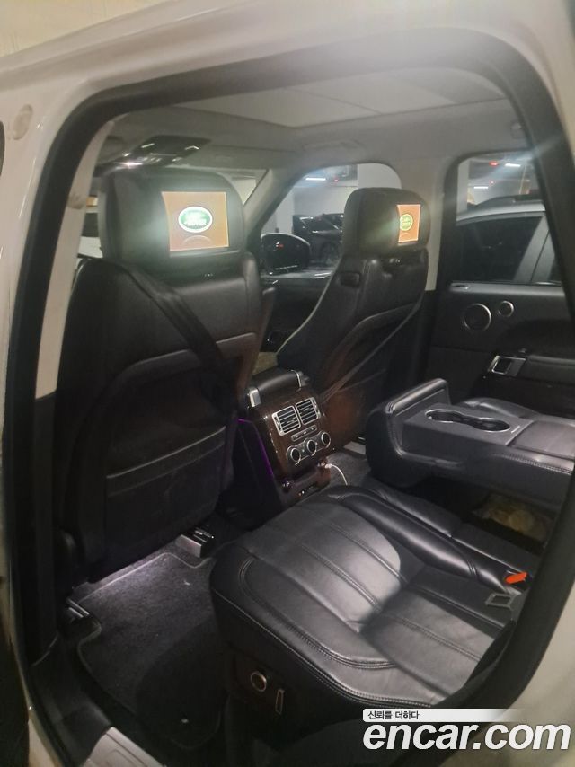 Land Rover Range Rover (IV) 4.4 SDV8 Vogue SE DIESEL 2016 — фото 10