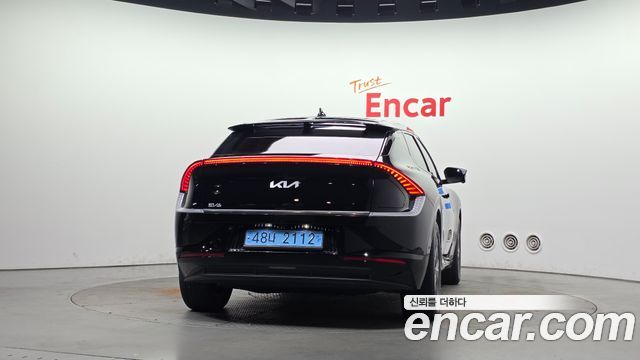 Kia EV6 Long Range Earth 2023 — фото 4