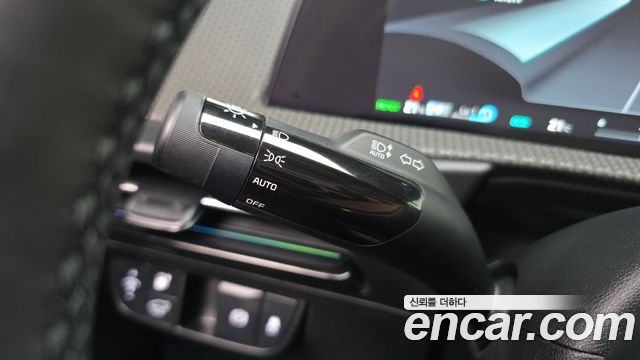 Kia EV6 Long Range Earth 2023 — фото 32
