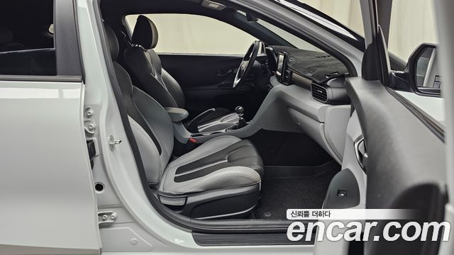 Hyundai Veloster (JS) 1.6 Turbo Sport Core 2019 — фото 26