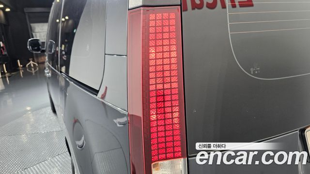 Hyundai Staria Tourer 11-Seater Modern 2022 — фото 23