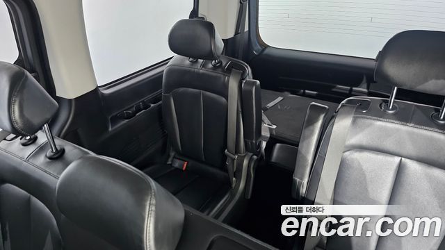 Hyundai Staria Tourer 11-Seater Modern 2022 — фото 29