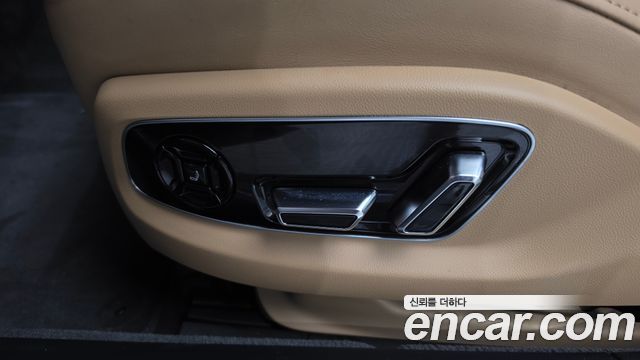 Audi A8 (D5) 50 TDI Quattro LWB 2021 — фото 36