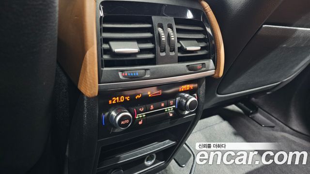 BMW X6 (F16) M50d 2015 — фото 19