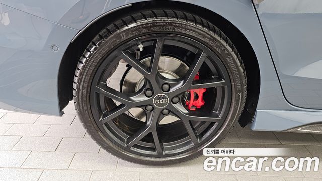 Audi RS3 (8Y) 2.5 TFSI Quattro Carbon Edition 2026 — фото 5