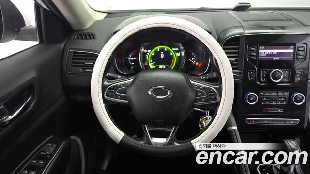 Renault Korea QM6 2.0 LPe SE 2WD 2023 — фото 16