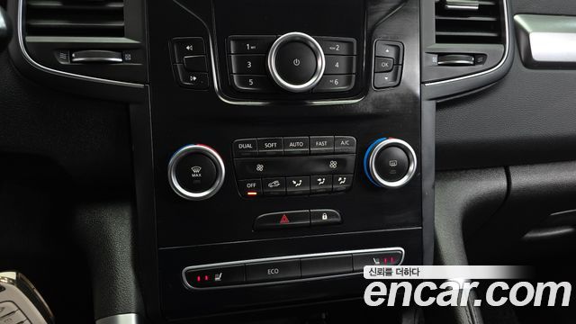 Renault Korea QM6 2.0 LPe SE 2WD 2023 — фото 20