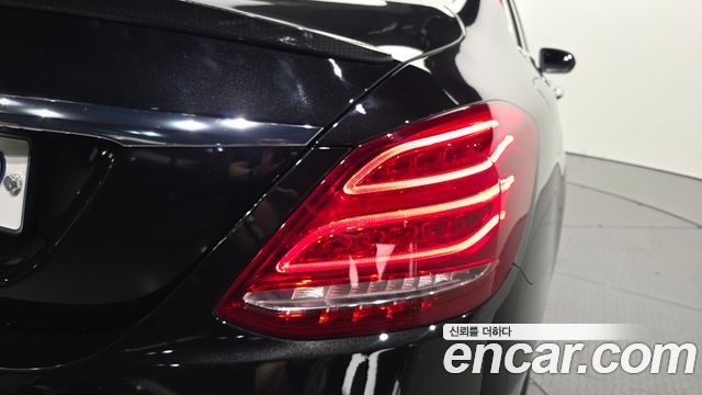 Mercedes-Benz C-Class (W205) C200 Avantgarde 2017 — фото 23