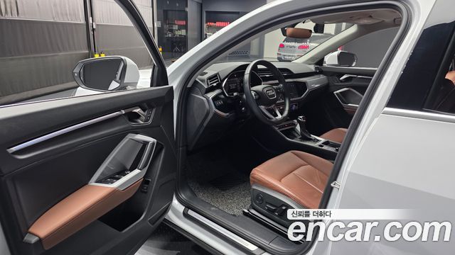 Audi Q3 (F3) 35 TDI Sportback 2022 — фото 10